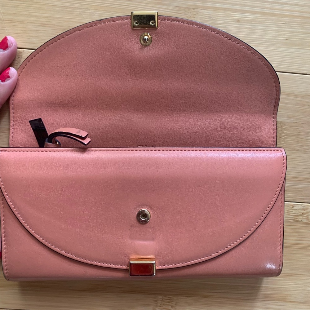 Chloe Wallet - Picture 2 of 9